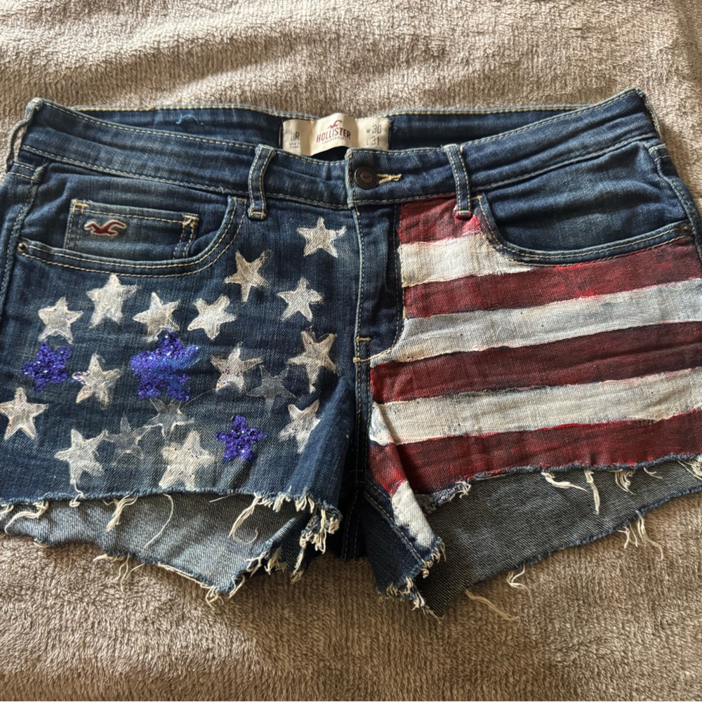 Hollister cut-off hand painted Americana short